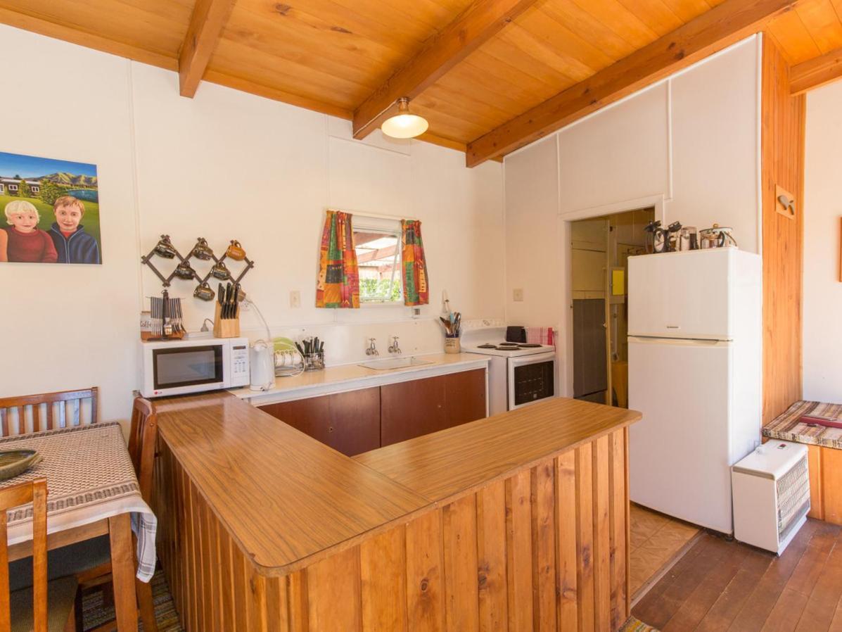 Southern Lakes Sweetie - Albert Town Bach Wanaka Buitenkant foto